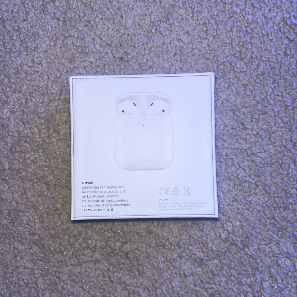 Wireless Earbuds with Charging Case - White
